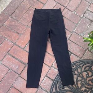 MATE THE LABEL LEGGINGS